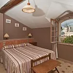 Hotel Logis Le Bussy Montsoreau