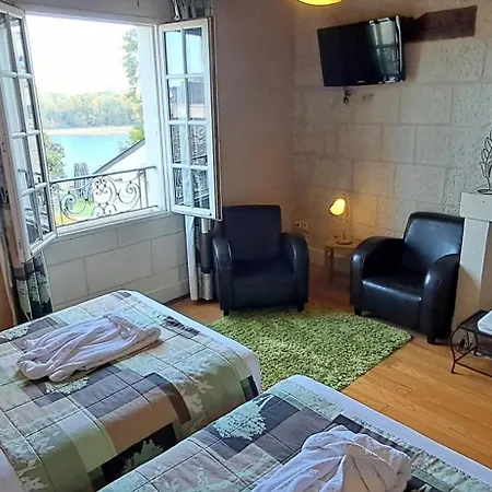 Ξενοδοχείο Logis Le Bussy 3*