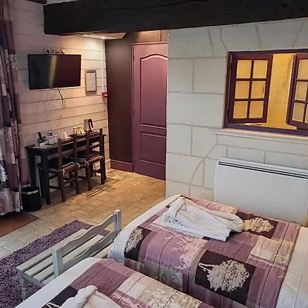 호텔 Logis Le Bussy