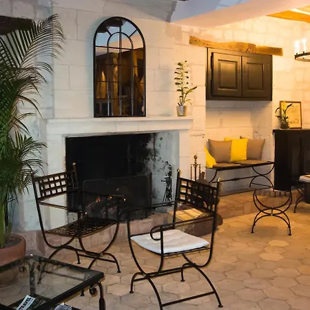 酒店 Logis Le Bussy 蒙索罗