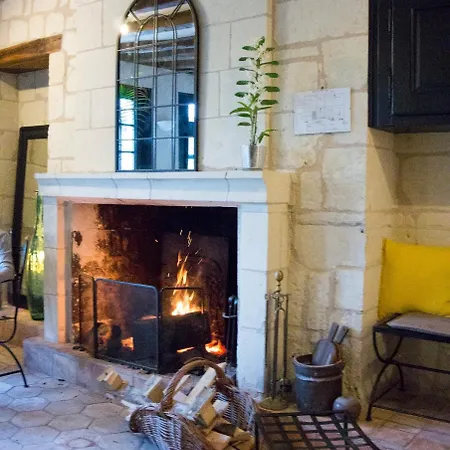 酒店 Logis Le Bussy