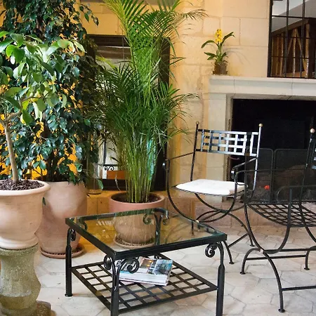 酒店 Logis Le Bussy