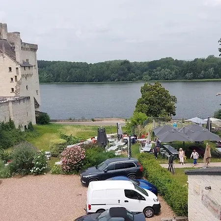 Szálloda Logis Le Bussy