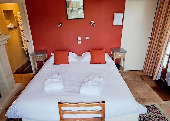 Hotel Logis Le Bussy Montsoreau