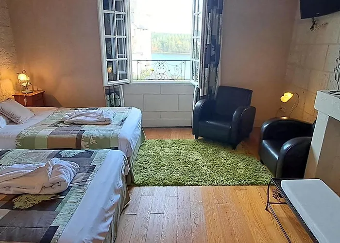 Hotel Logis Le Bussy Montsoreau