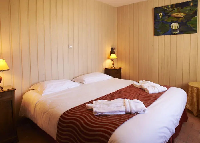 Hotel Logis Le Bussy Montsoreau