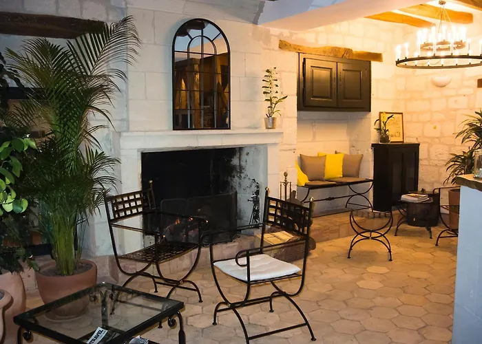 Hotel Logis Le Bussy Montsoreau