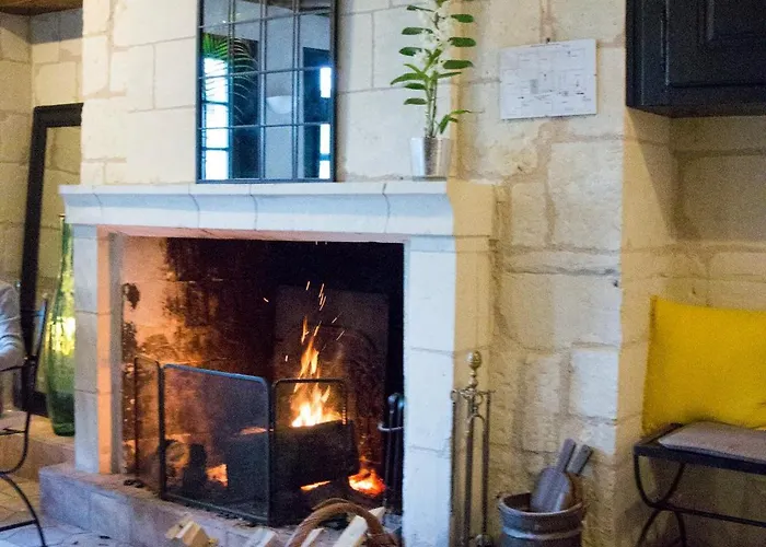 Hotel Logis Le Bussy