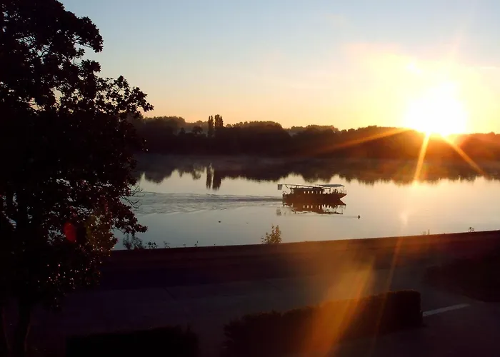 Logis Le Bussy מונסורו