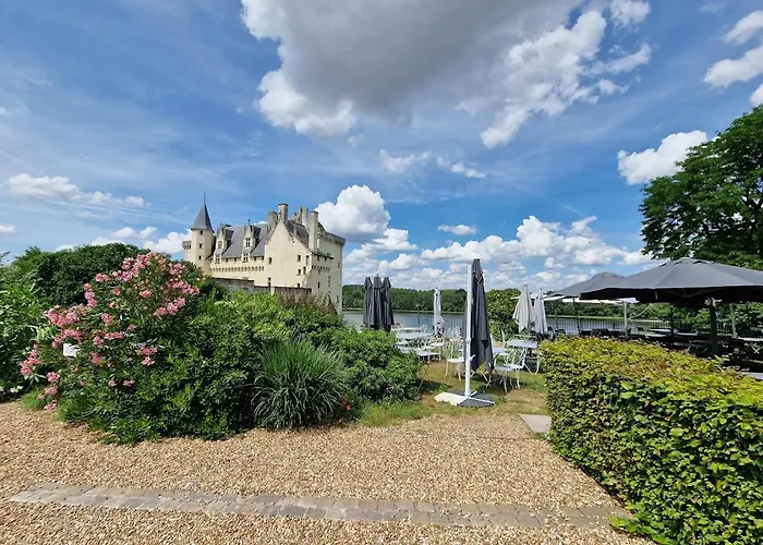 Szálloda Logis Le Bussy 3*