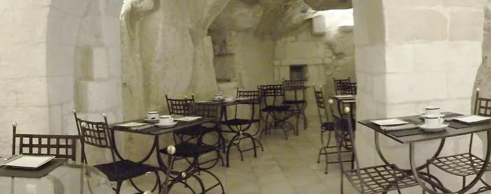 Logis Le Bussy 酒店